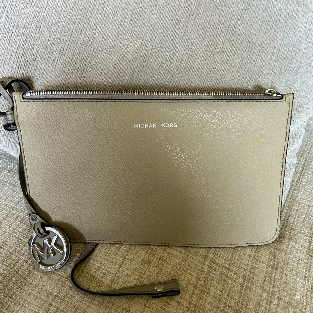 Michael Kors wristlet